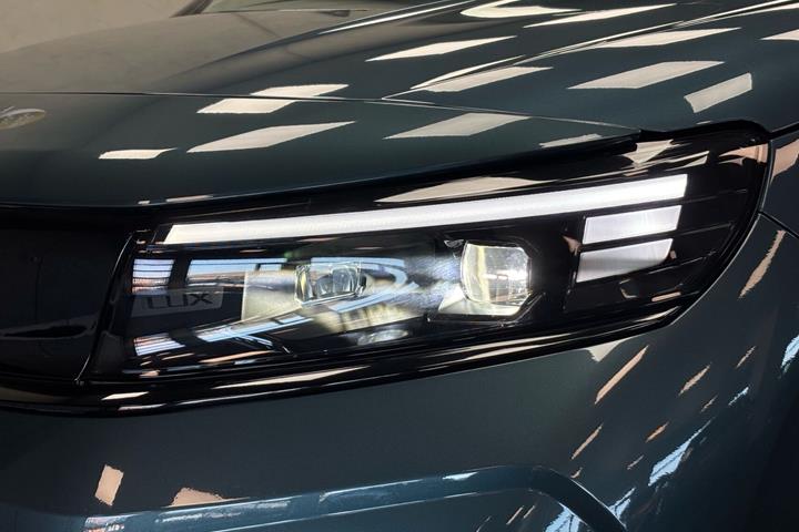 Grøn Opel Combo-e Life fra 2025