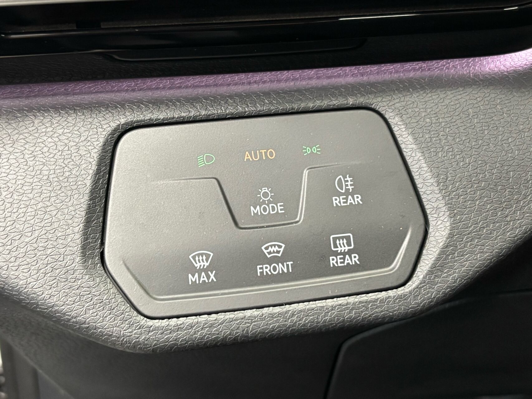 Hvid VW ID.4 fra 2023