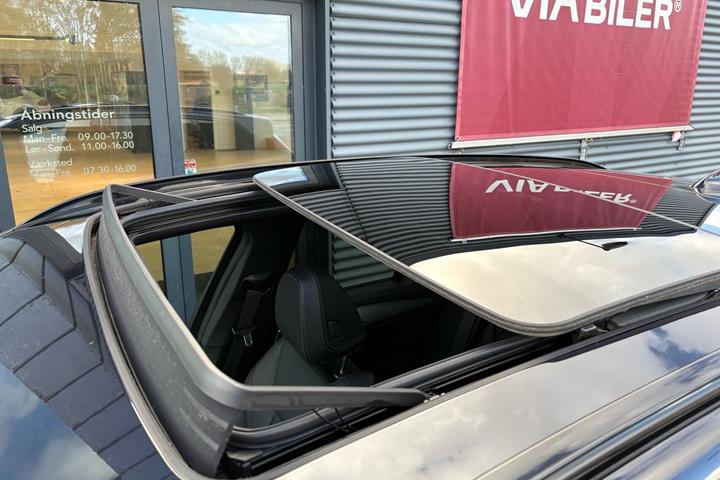 Blå BMW iX3 fra 2022