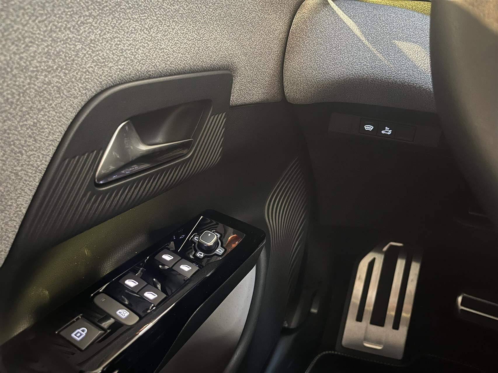 Grøn Citroën ë-C5 Aircross fra 2026
