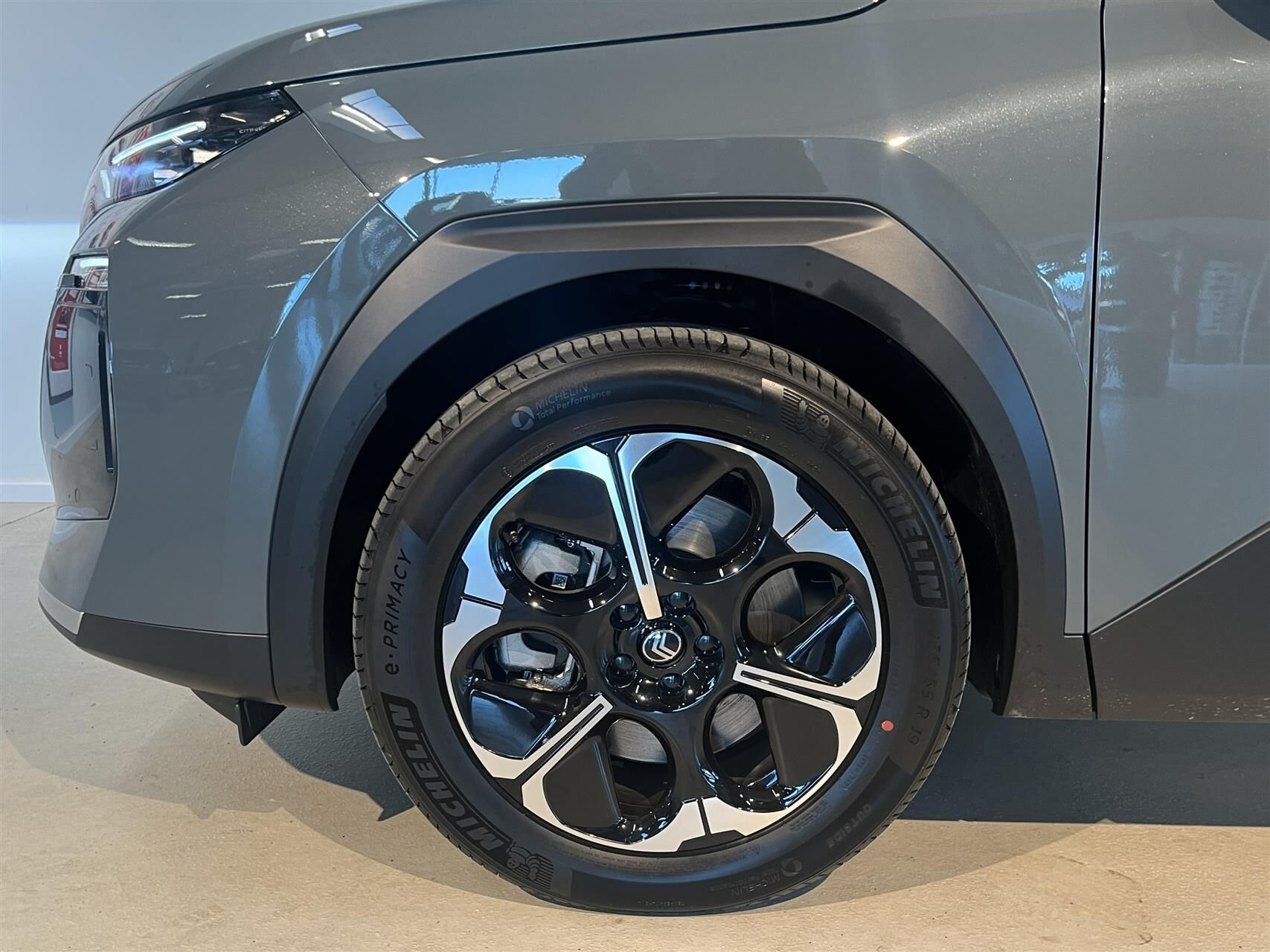 Grøn Citroën ë-C5 Aircross fra 2026