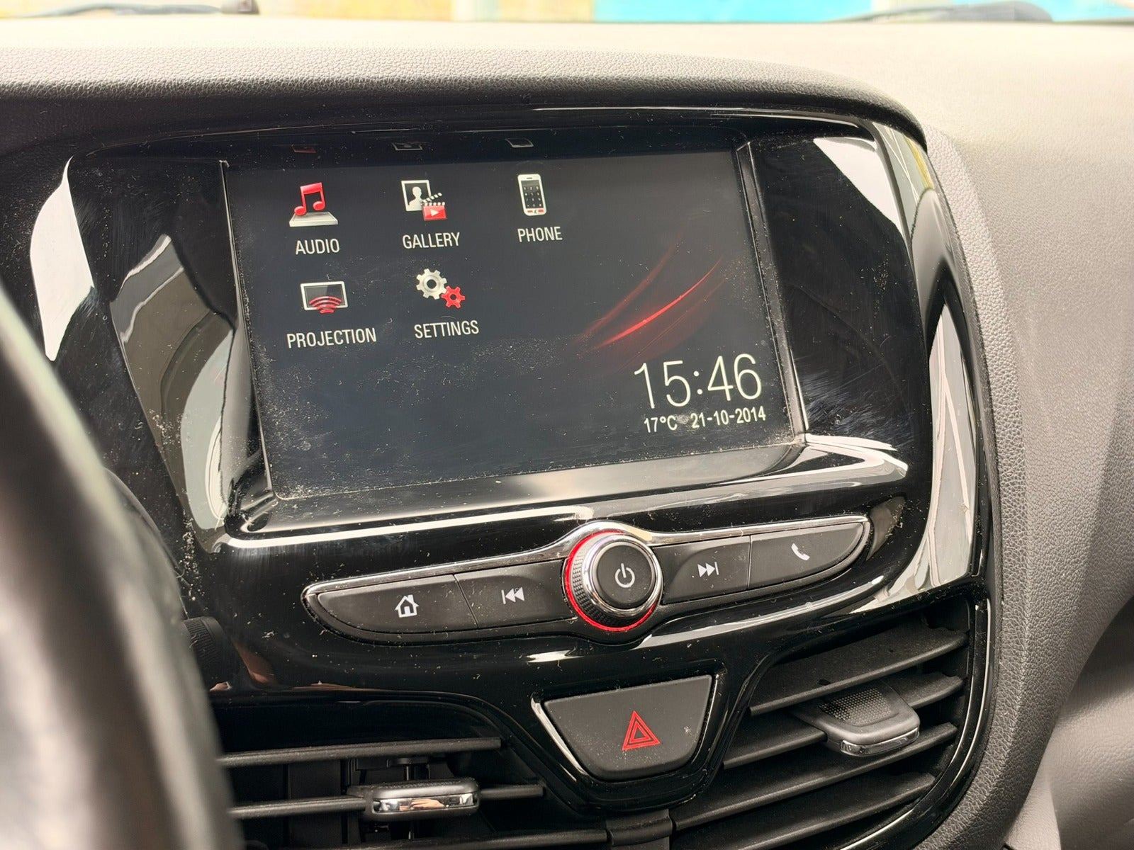 Hvid Opel Karl fra 2016