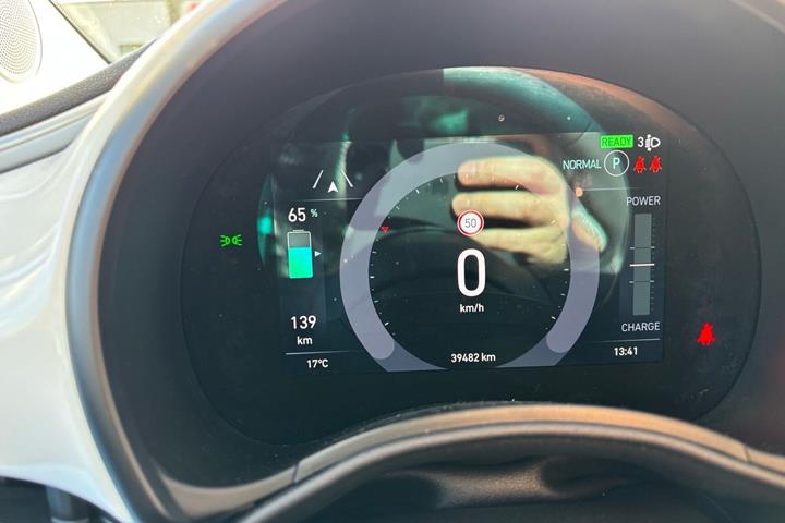 Hvid Fiat 500e fra 2022