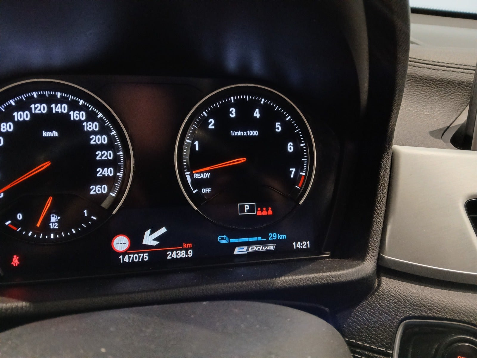 Grå BMW X1 fra 2022