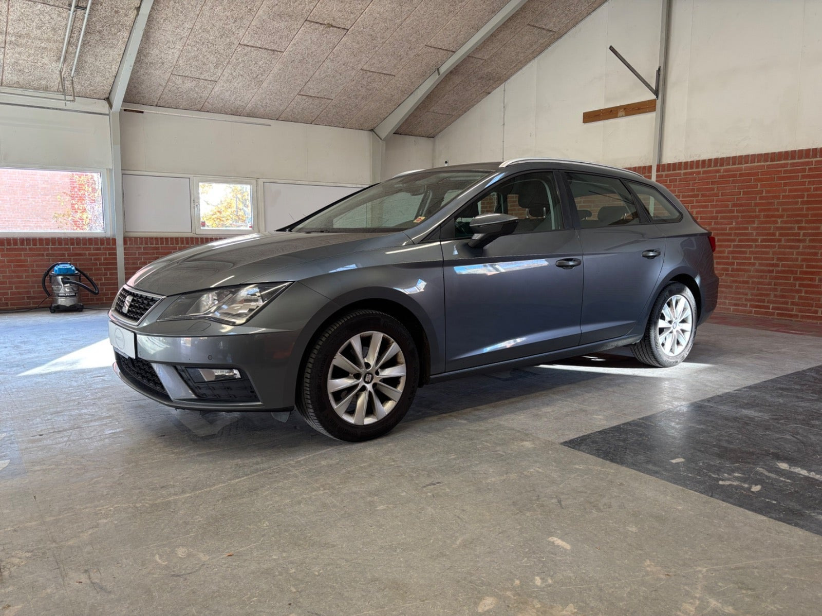 Grå Seat Leon fra 2017