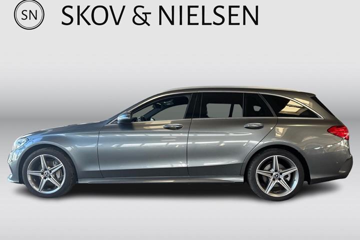Grå Mercedes C200 fra 2016
