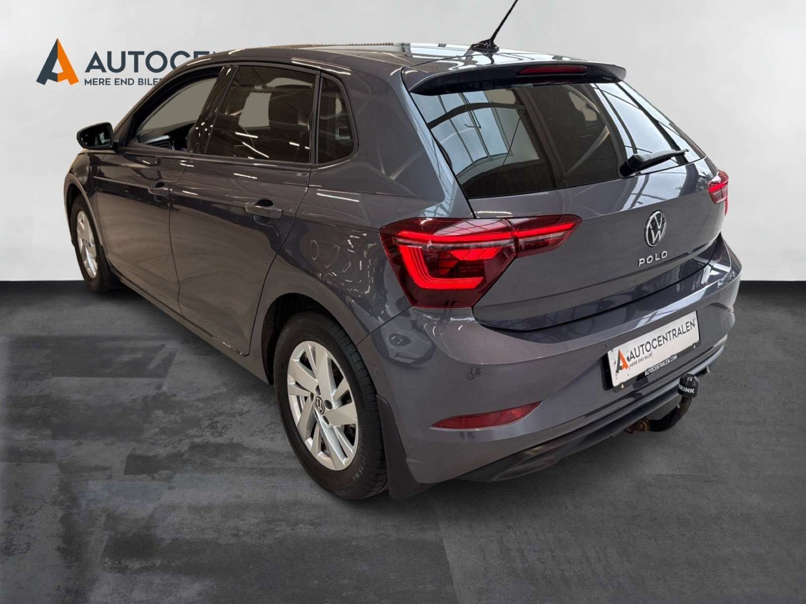 Grå VW Polo fra 2022