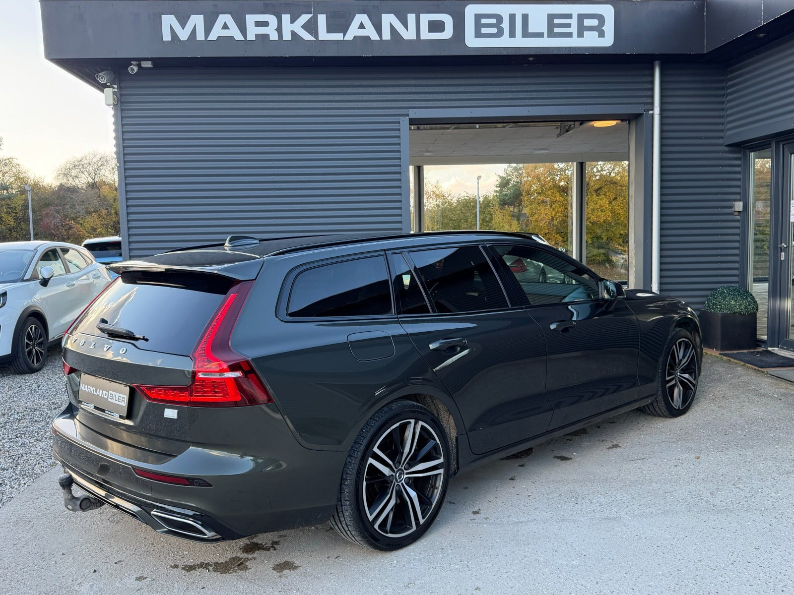 Brun Volvo V60 fra 2021