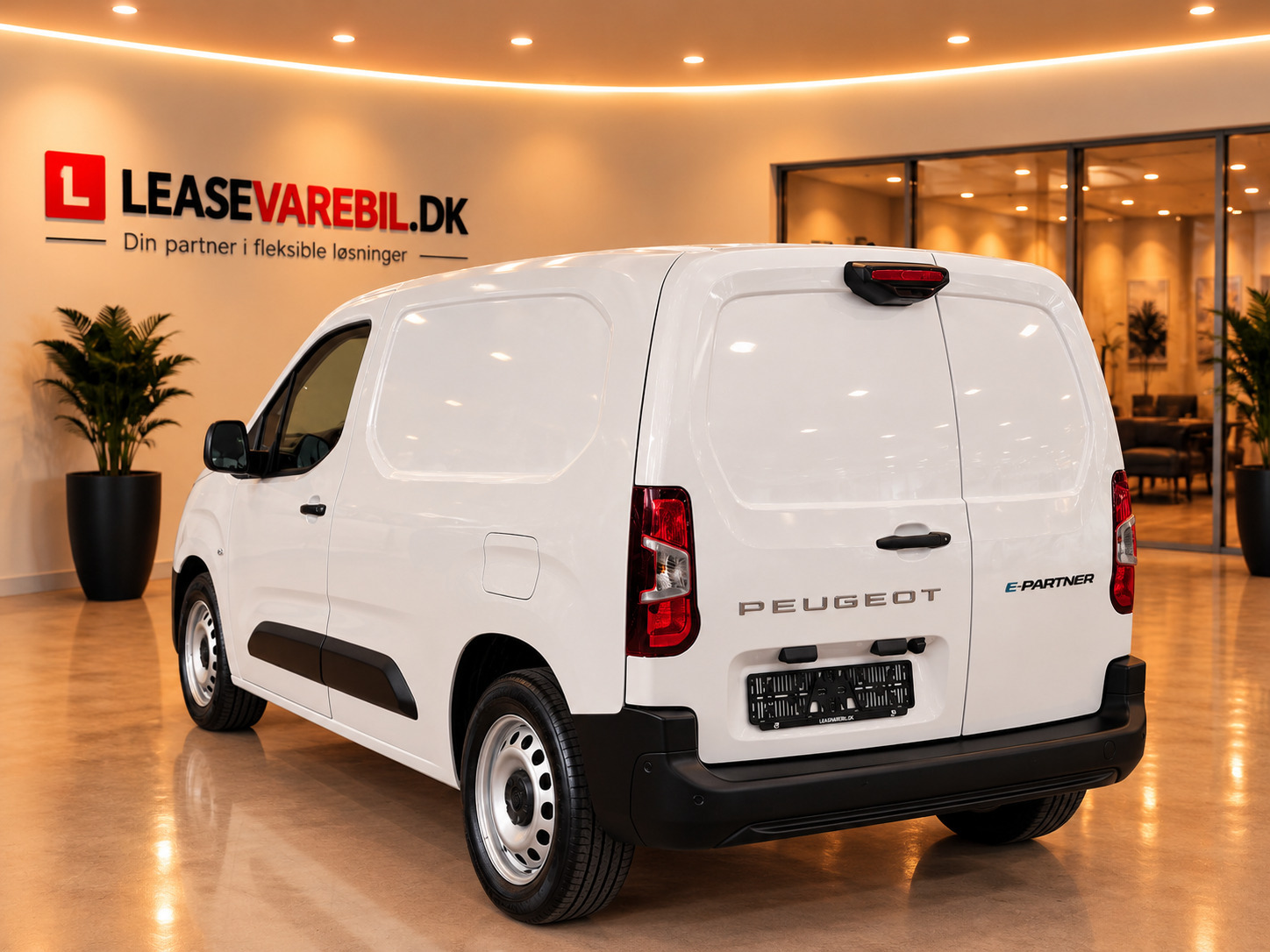 Hvid Peugeot e-Partner fra 2026