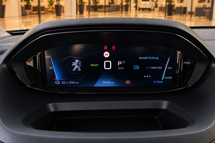 Hvid Peugeot e-Partner fra 2026