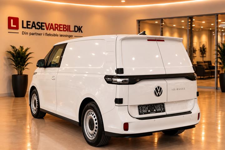 Hvid VW ID.Buzz fra 2024