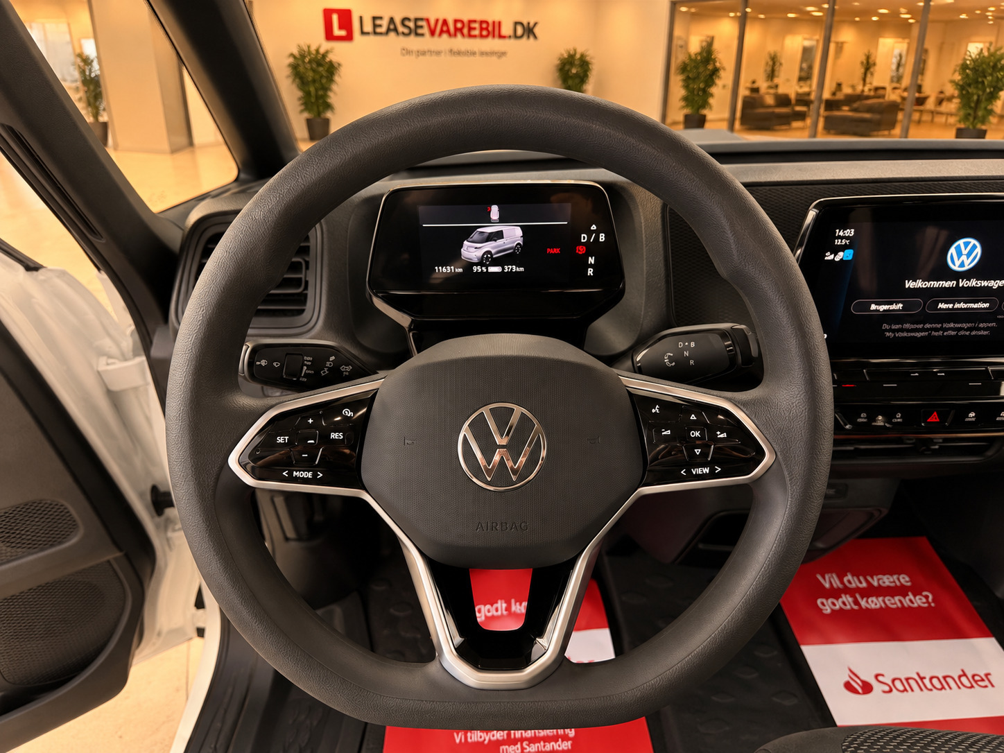 Hvid VW ID.Buzz fra 2024