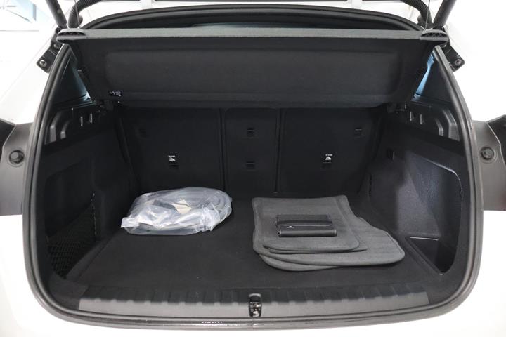 Hvid BMW iX1 fra 2024