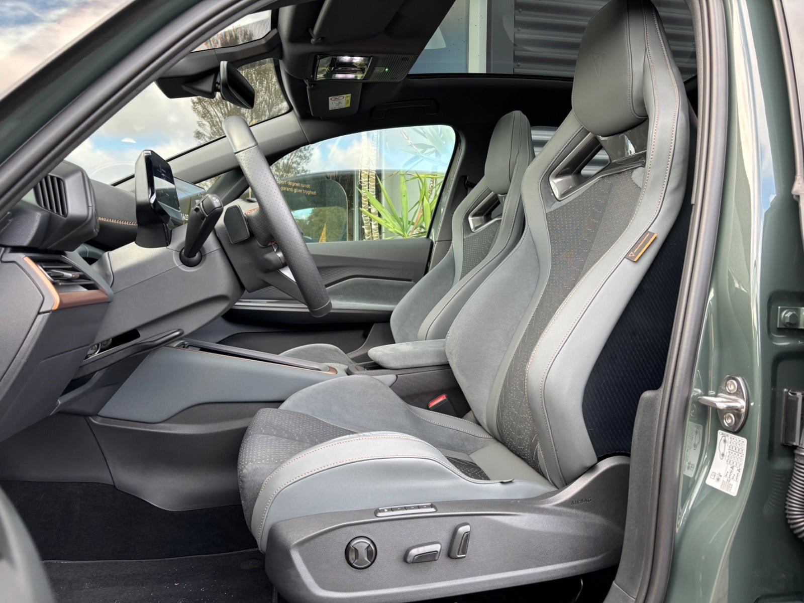 Grøn Cupra Born fra 2026