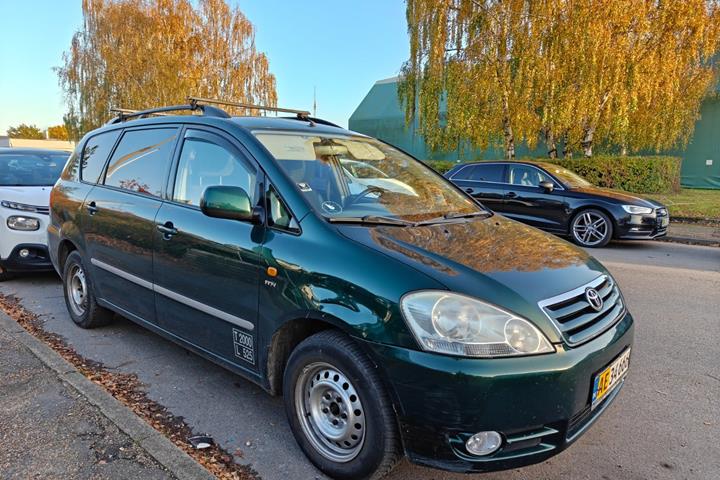 undefined Toyota Sportsvan fra 2002