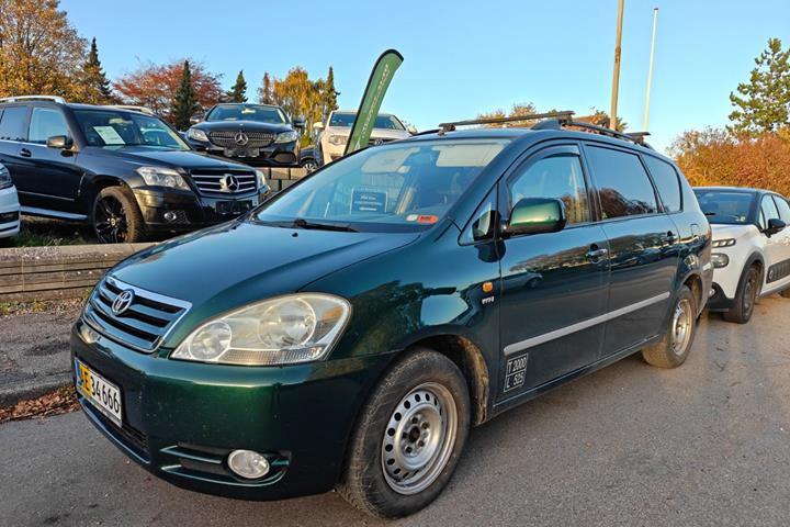 undefined Toyota Sportsvan fra 2002