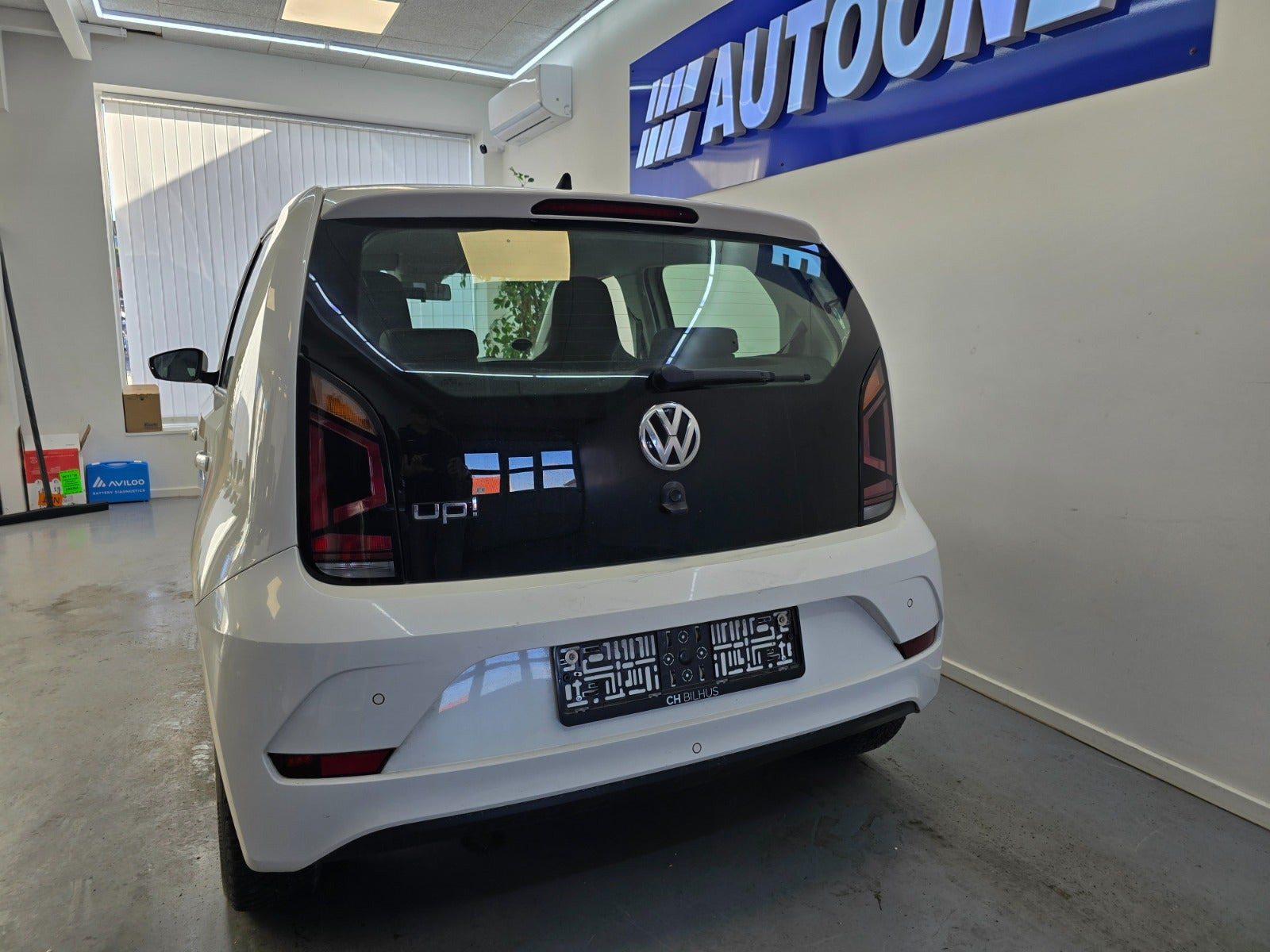 Hvid VW UP! fra 2018