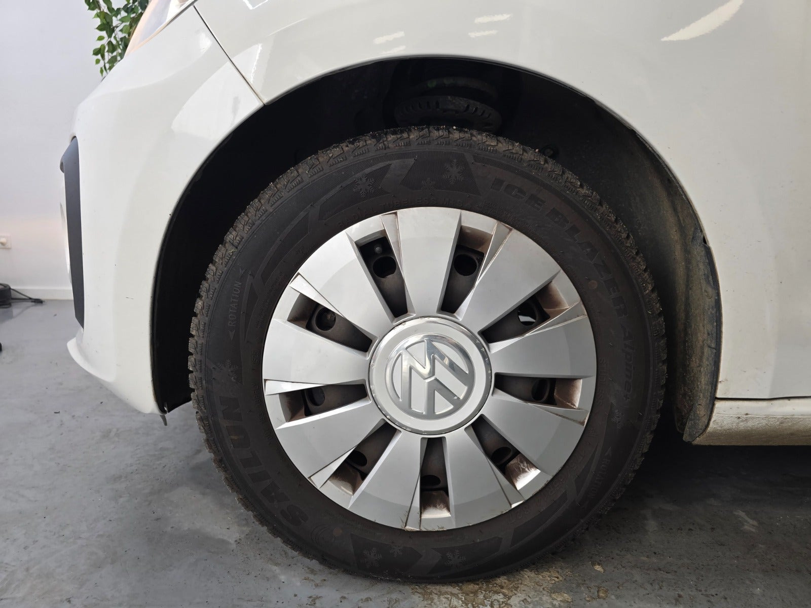 Hvid VW UP! fra 2018