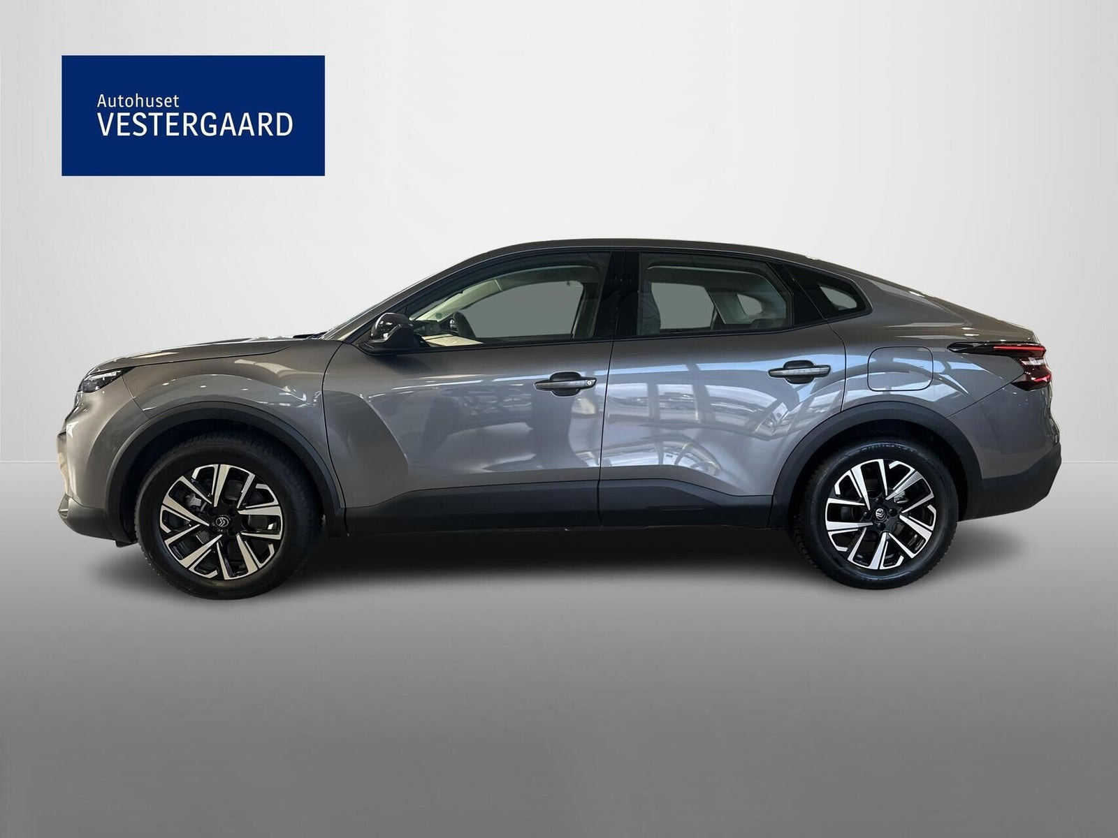 Grå Citroën ë-C4 X fra 2025