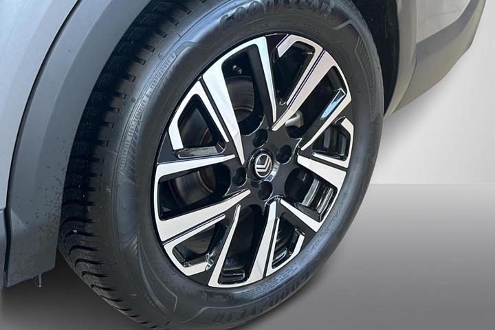 Grå Citroën ë-C4 X fra 2025