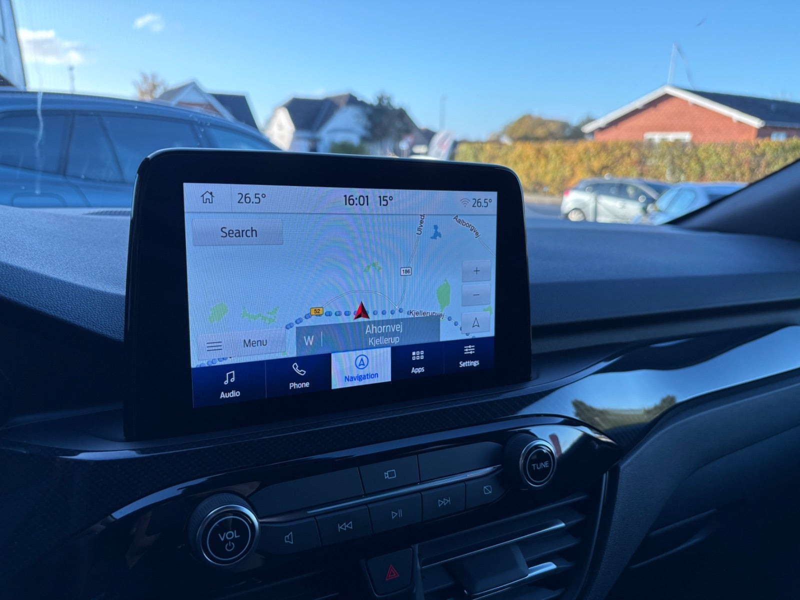 Blå Ford Kuga fra 2023