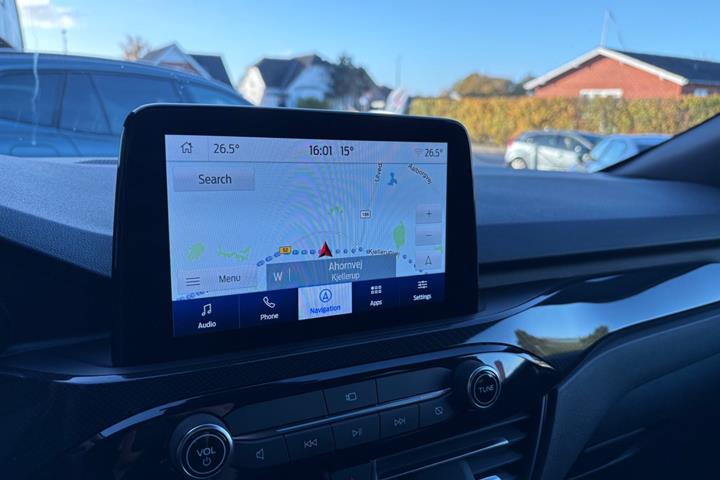 Blå Ford Kuga fra 2023