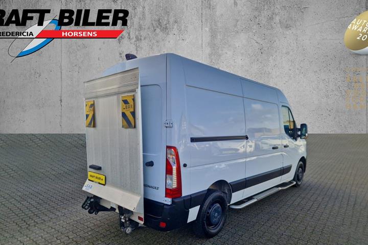 Hvid Renault Master IV T35 fra 2021