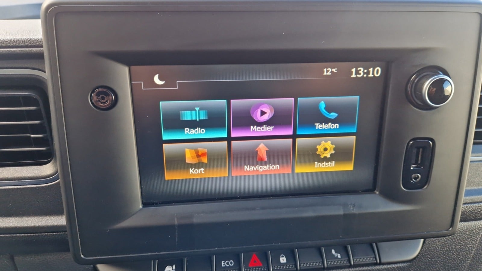 Hvid Renault Master IV T35 fra 2021