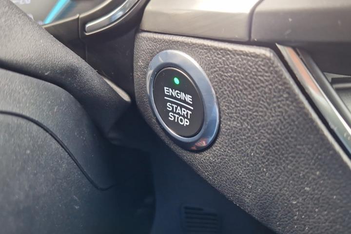 Hvid Ford Focus fra 2020