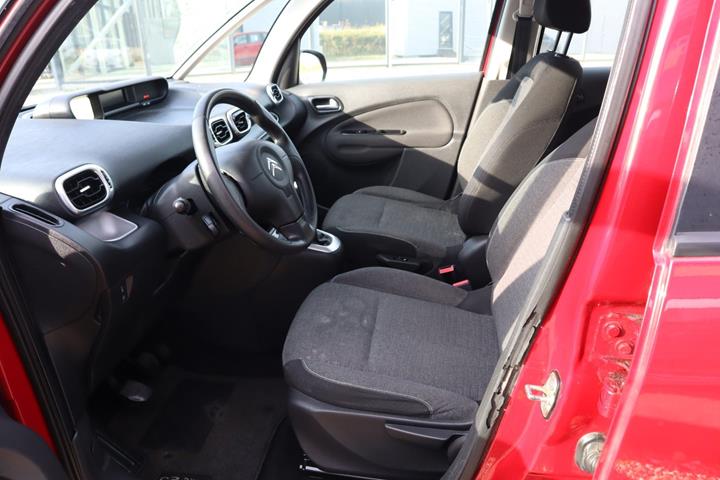 Rød Citroën C3 Picasso fra 2016