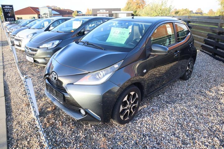 Sort Toyota Aygo fra 2015
