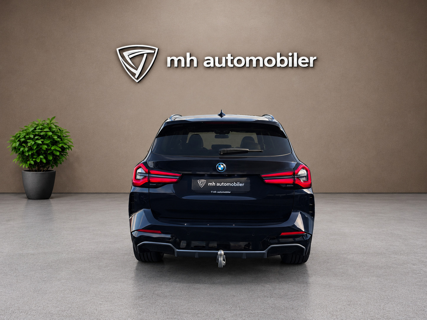 Sort BMW iX3 fra 2023
