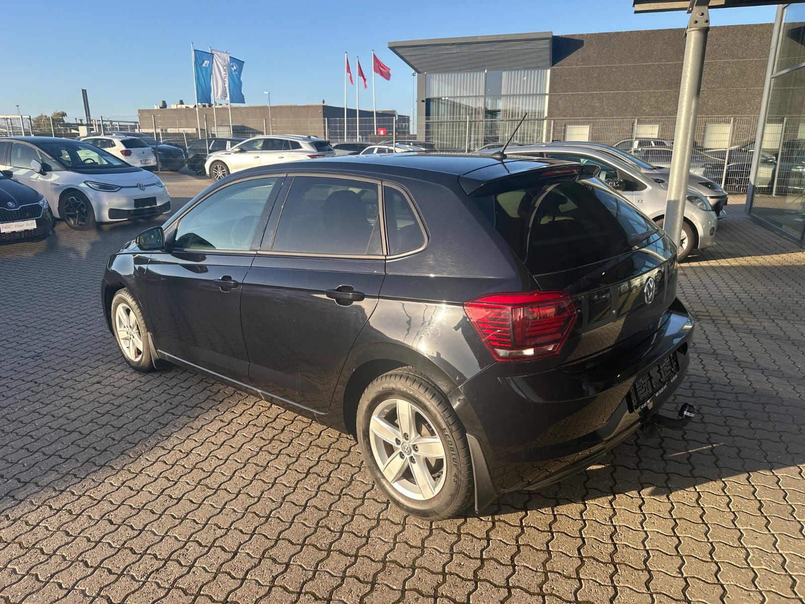 Sort VW Polo fra 2020