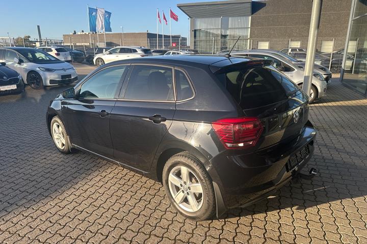 Sort VW Polo fra 2020