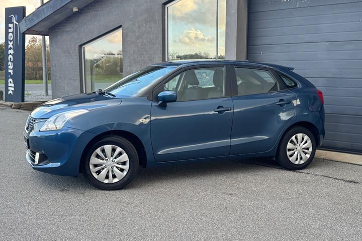 Blå Suzuki Baleno fra 2018