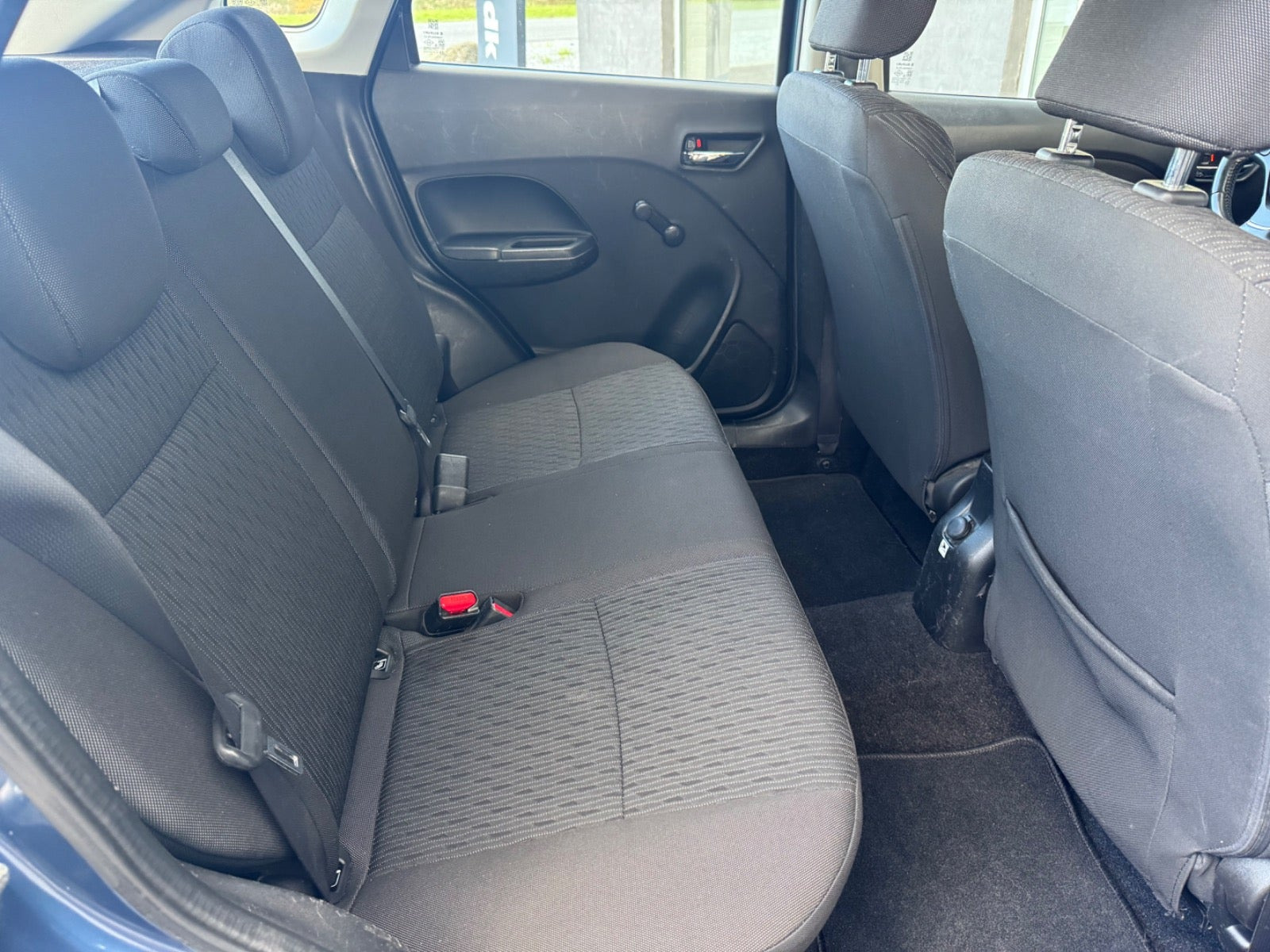 Blå Suzuki Baleno fra 2018