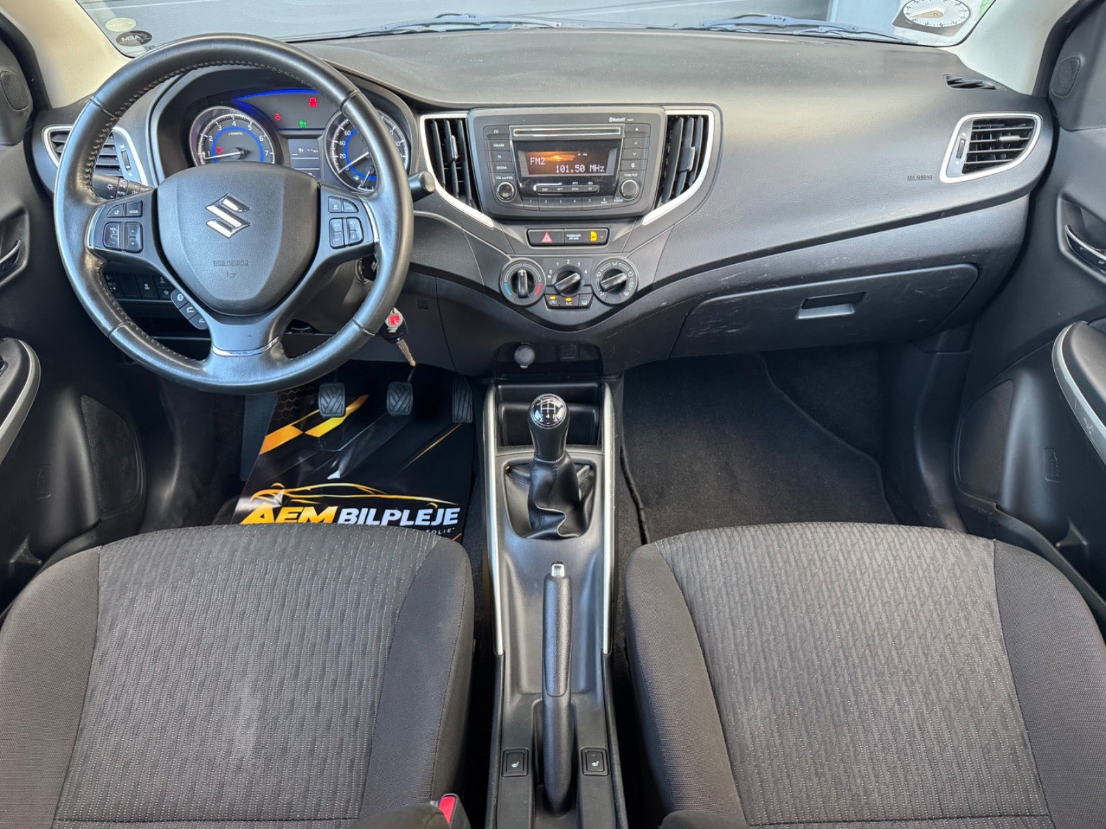 Blå Suzuki Baleno fra 2018