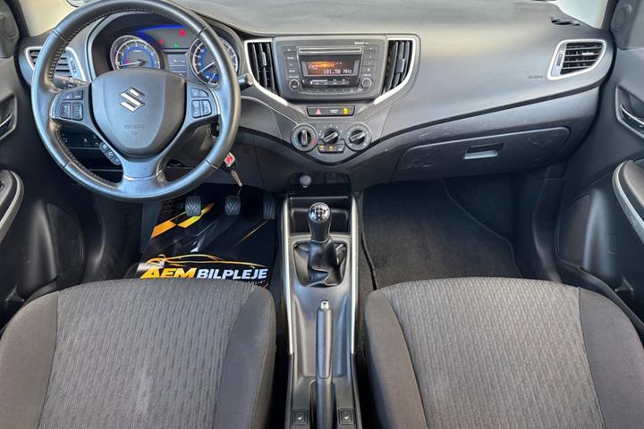 Blå Suzuki Baleno fra 2018