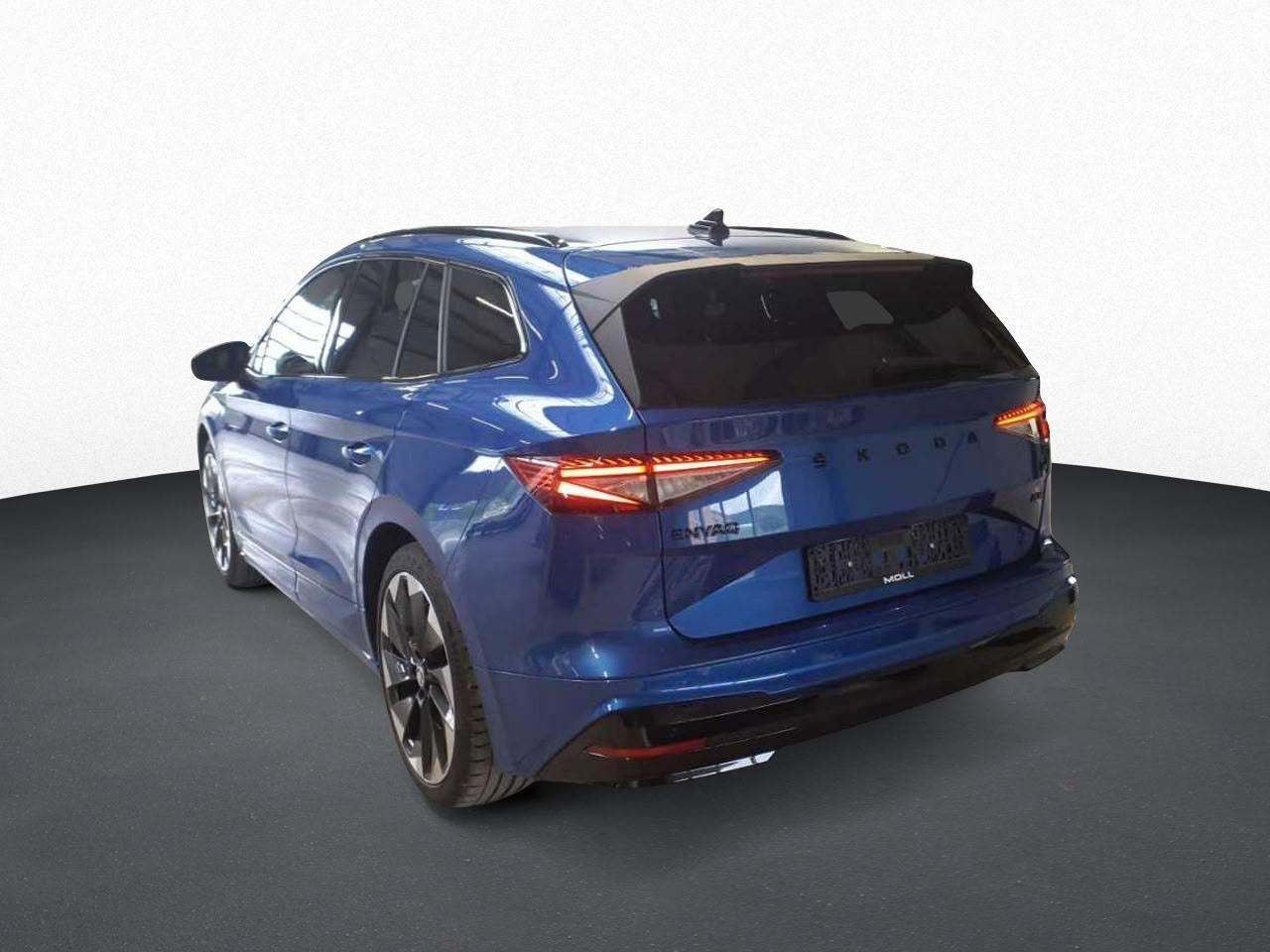 Blå Skoda Enyaq fra 2023