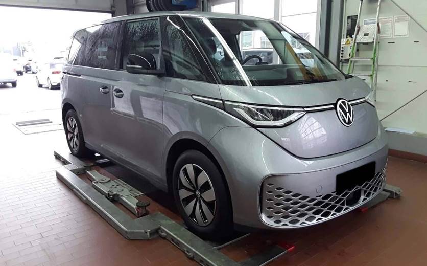 VW ID.Buzz 79 Pro SWB