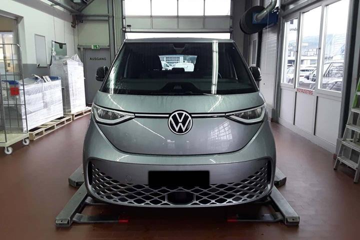 Sølv VW ID.Buzz fra 2025