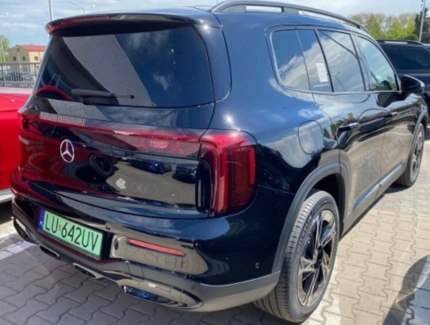 Sort Mercedes GLB250+ fra 2026