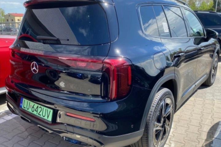Sort Mercedes GLB250+ fra 2026