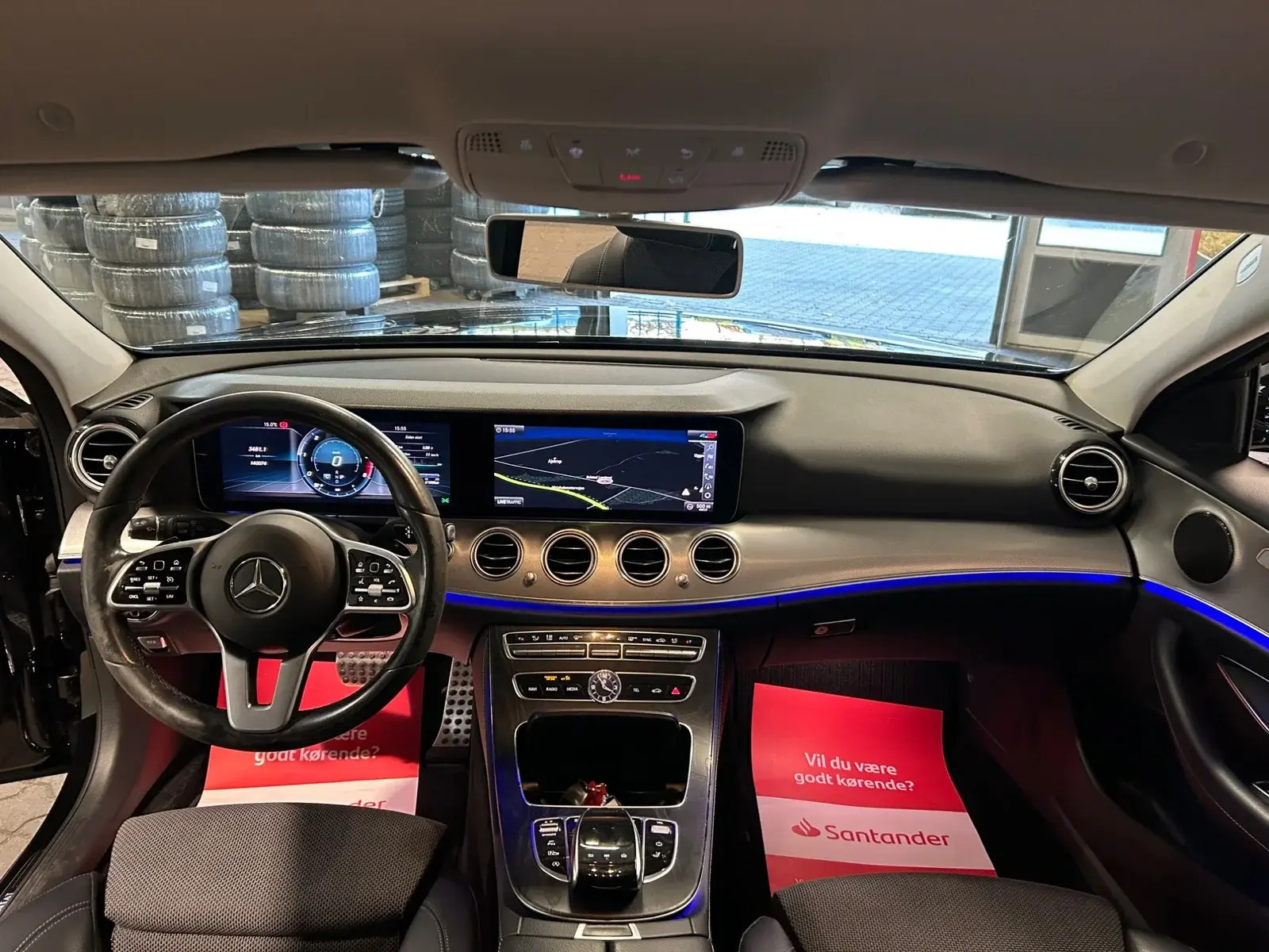 Sort Mercedes E220 d fra 2020