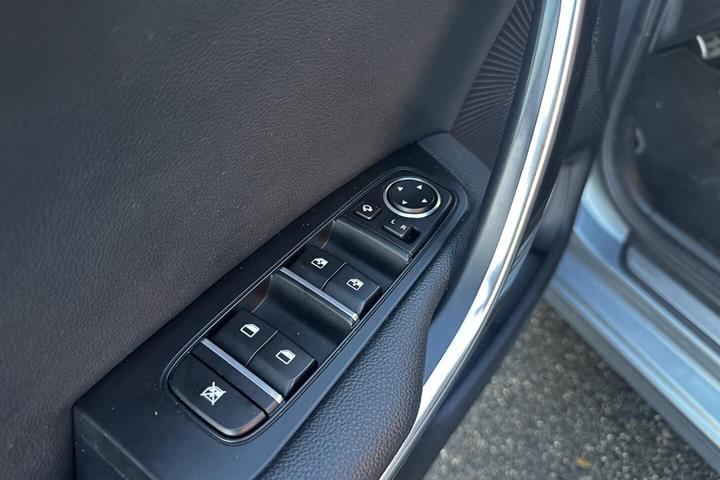 Sølv Kia Ceed fra 2019