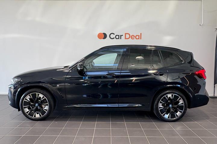 Sort BMW iX3 fra 2023