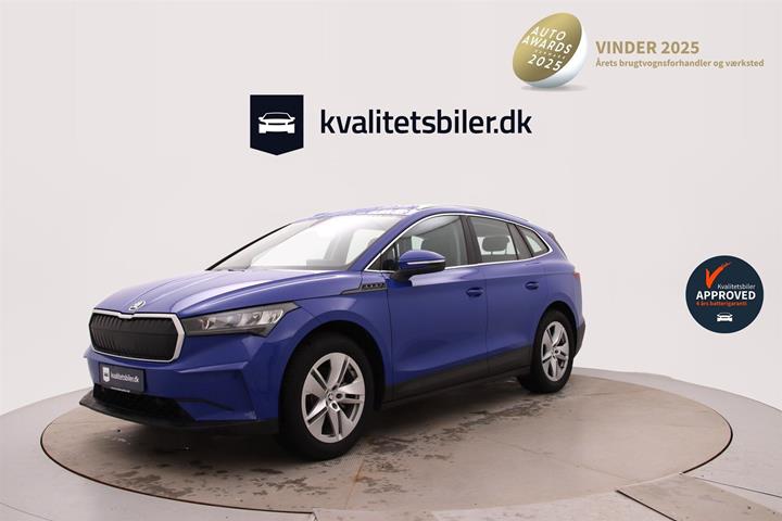 Blå Skoda Enyaq fra 2023