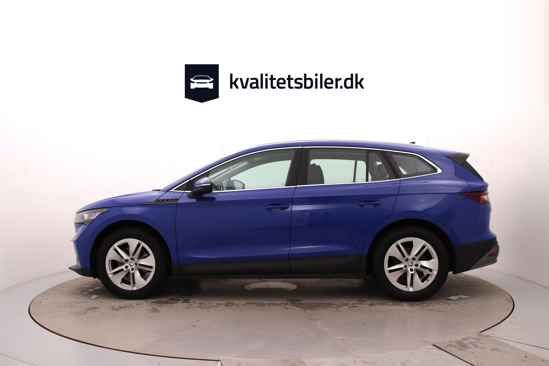 Blå Skoda Enyaq fra 2023