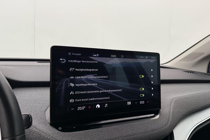 Blå Skoda Enyaq fra 2023