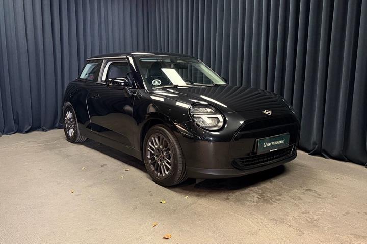 Sort Mini Cooper fra 2024